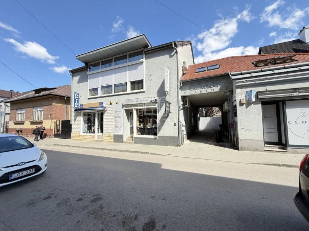 Kiadó iroda, irodaház, Székesfehérvár, Belváros és környéke, Távirda