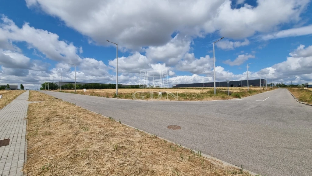 Eladó fejlesztési terület, Székesfehérvár, Alba ipari zóna, Alba Ipari Parkban