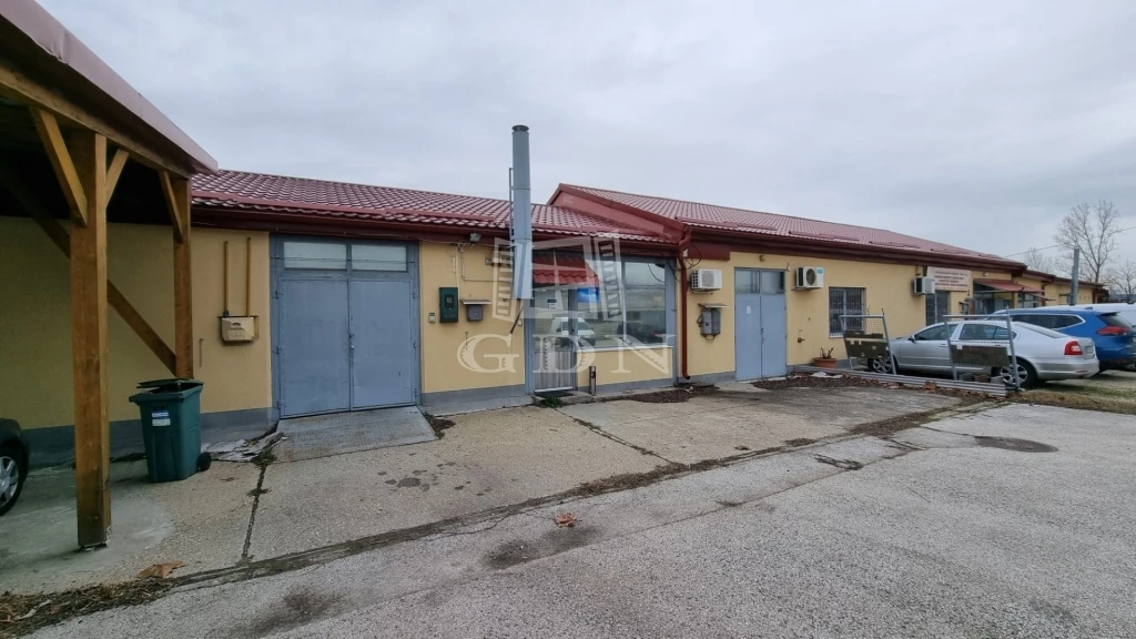 Kiadó egyéb kereskedelmi-ipari, Székesfehérvár, Alsóváros, Széchenyi