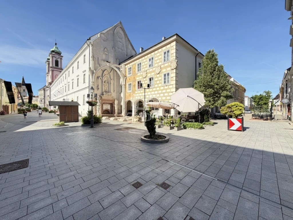 c3-1-name c2-19-name, Székesfehérvár, Belváros és környéke, Ady Endre utca