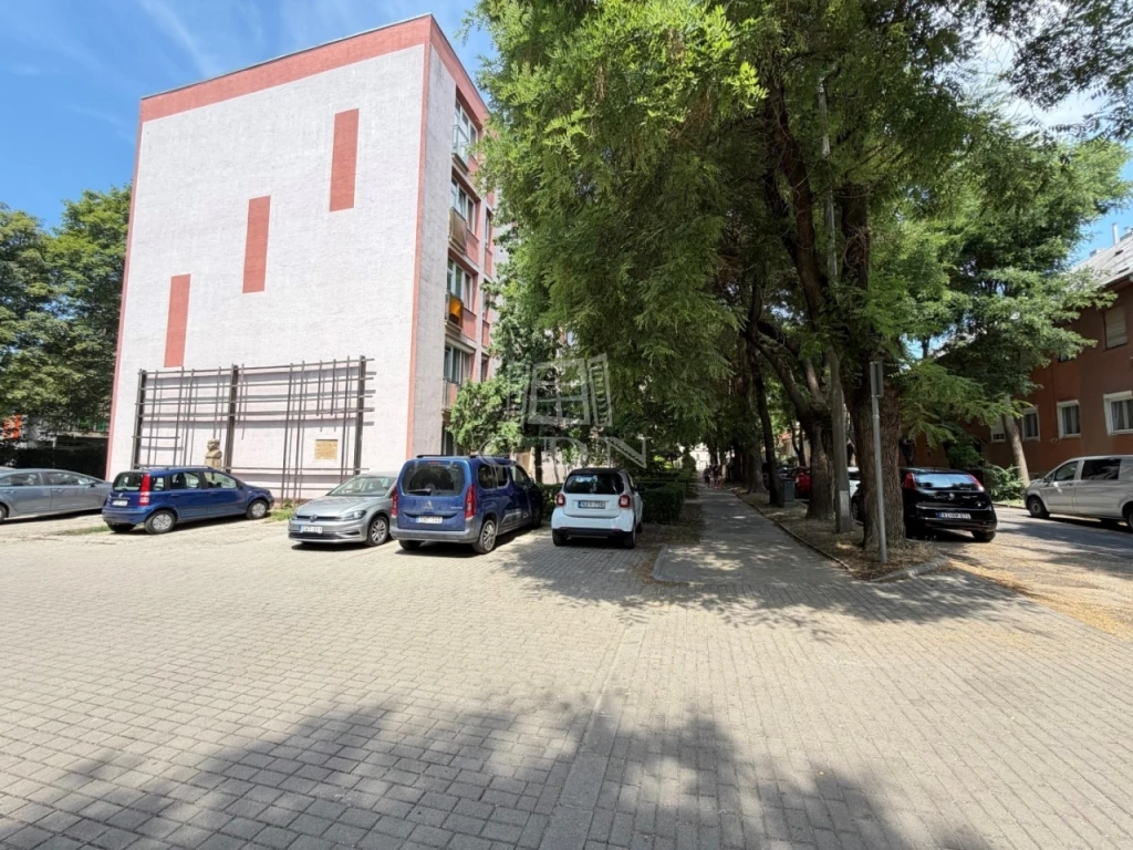 Kiadó téglalakás, Székesfehérvár, Belváros és környéke, Ybl Miklós utca