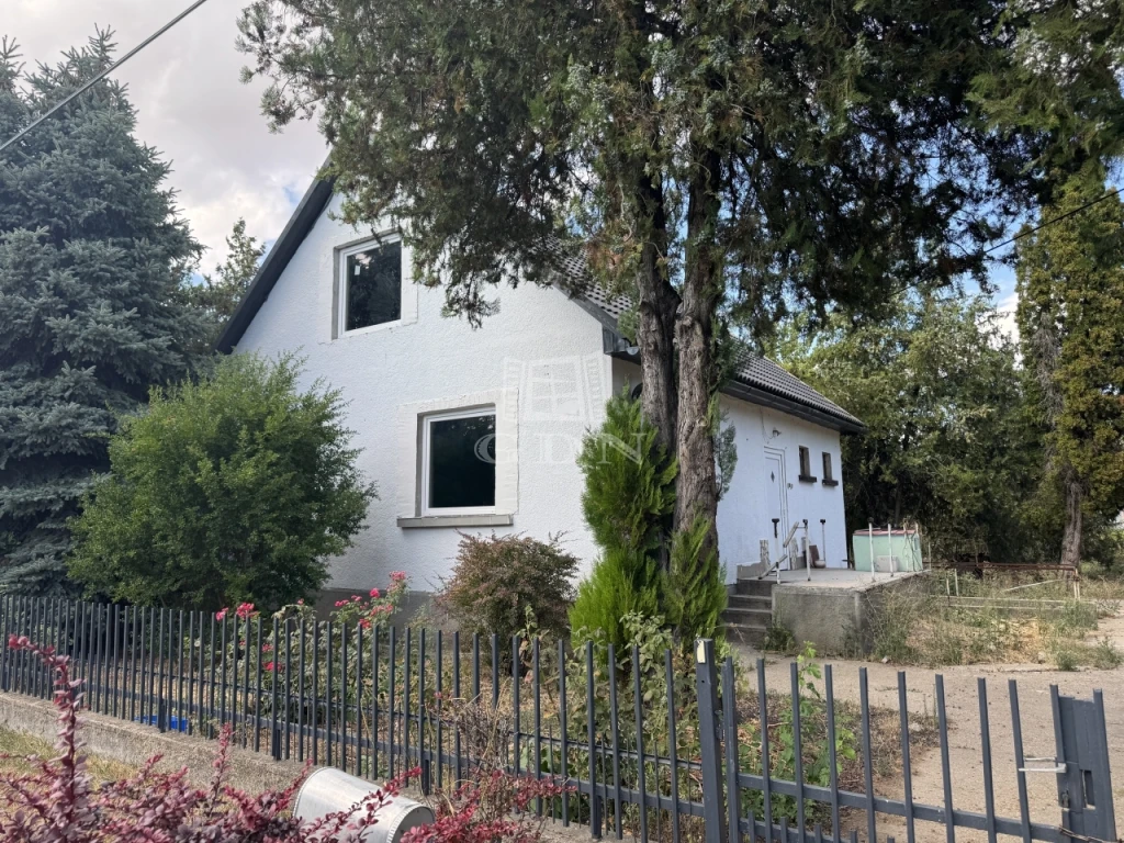 Eladó családi ház, Velence, Újtelep