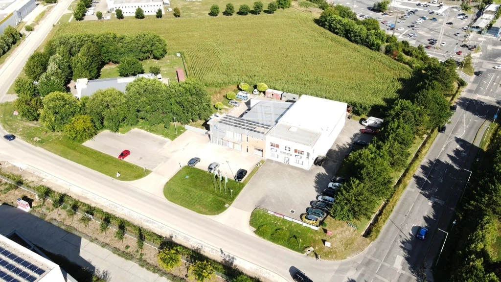 Eladó üzlet, Székesfehérvár, Öreghegy, Budai út vonzáskörzete