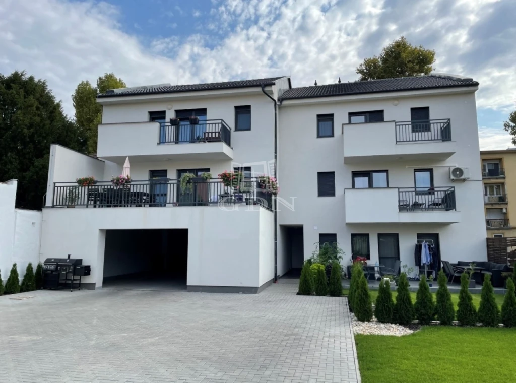 Kiadó téglalakás, Székesfehérvár, Belváros és környéke, Horváth István utca