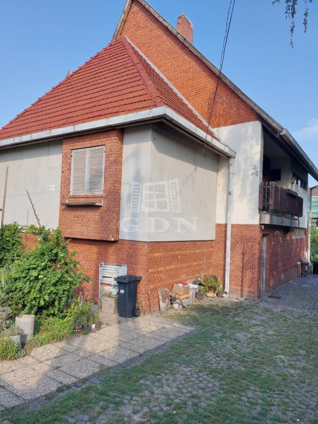 Eladó családi ház, Székesfehérvár, Felsőváros-Királykút, Berényi utca