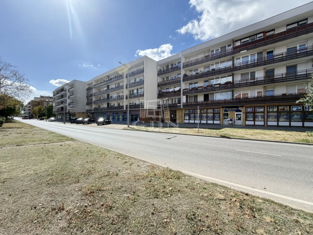 Kiadó téglalakás, Székesfehérvár, Belváros és környéke, Széchenyi utca