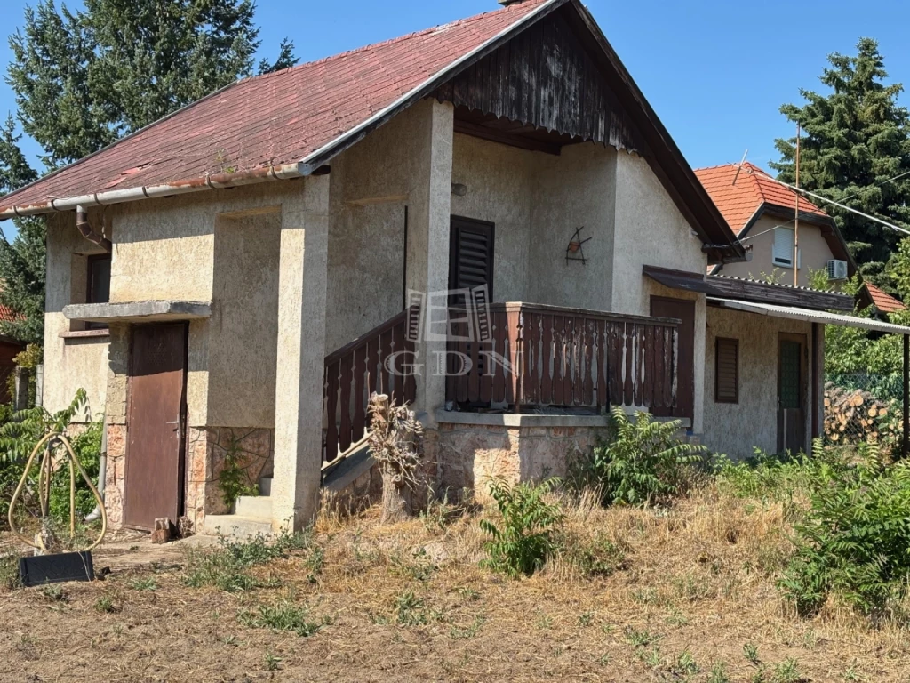 For sale holiday house, summer cottage, Komárom, Móra Ferenc utca