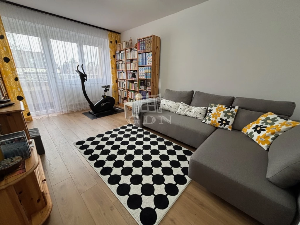 For sale panel flat, Komárom, Belváros, városközpont