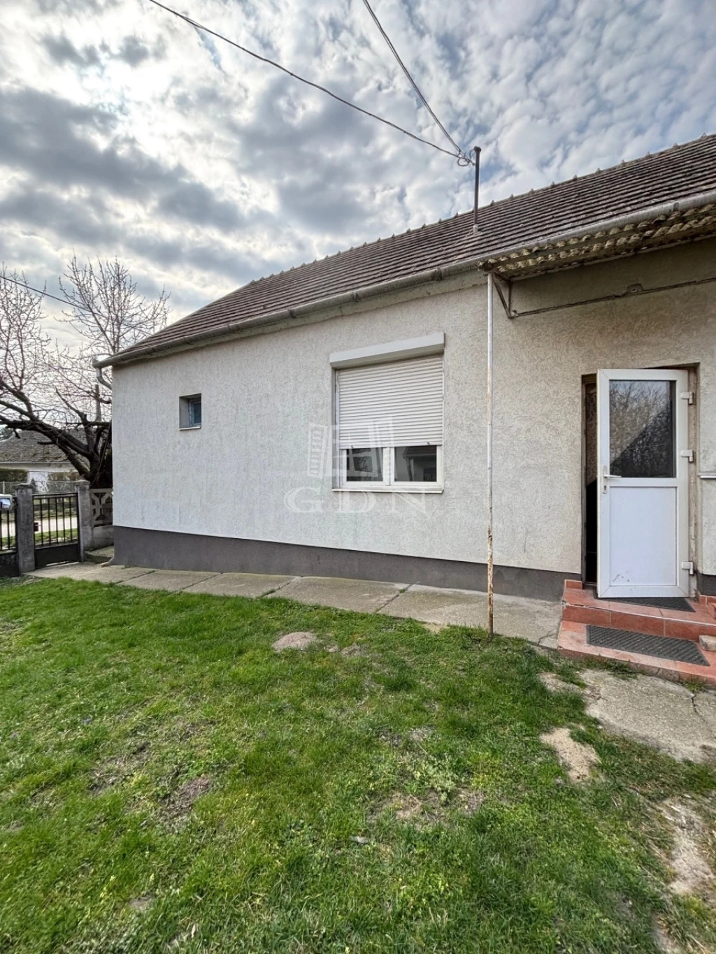 Eladó családi ház, Mocsa, Kis utca