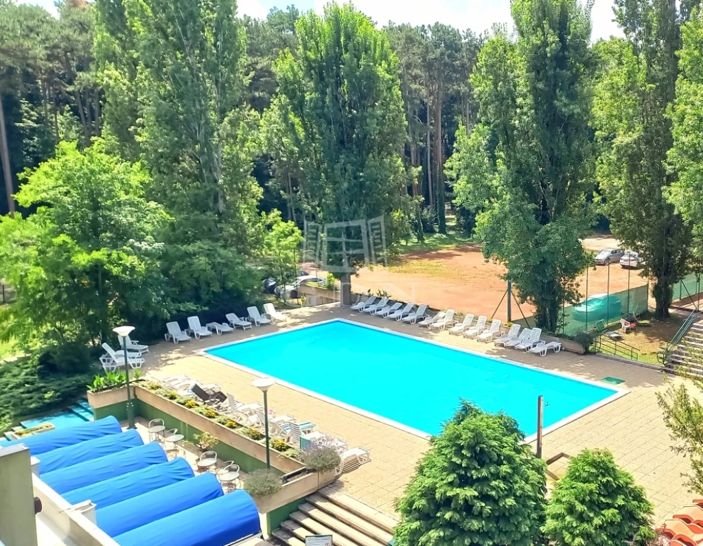 Eladó üdülő, nyaraló, Balatonföldvár, Balatoni apartman