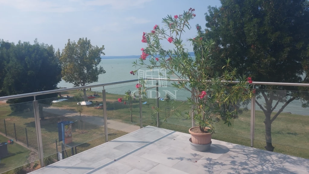 Eladó téglalakás, Siófok, Ezüstpart, Siófok