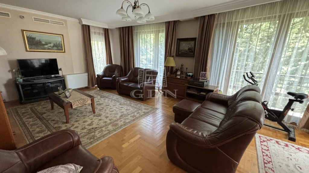 Eladó téglalakás, Budapest II. kerület, Szemlőhegy, Rózsadombon