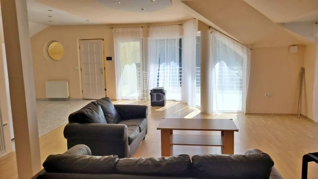 Kiadó téglalakás, Dunakeszi, Gyártelep, Szabadság tér