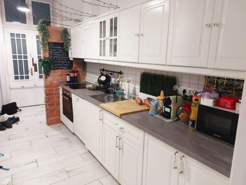 For sale brick flat, Budapest VII. kerület, Erzsébetváros (Középső terület), Péterfy Sándor utca