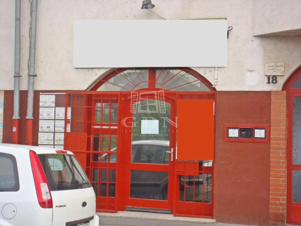 Kiadó üzlet, Budapest IV. kerület, Újpest, Újpest központban kiadó üzlet!