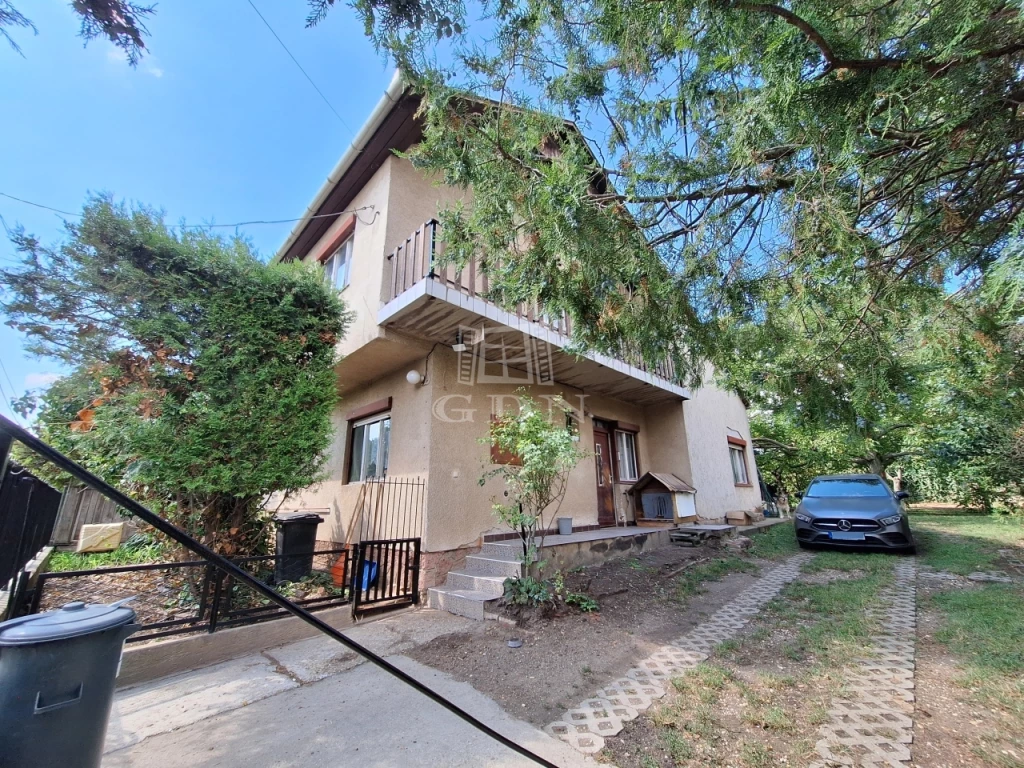 Eladó családi ház, Bicske, Kertváros, KERTVÁROS