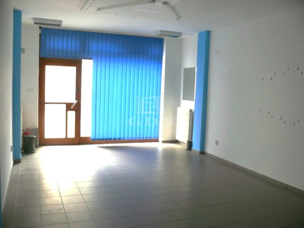 For rent store, Kecskemét, Belváros, Bocskai utca közelében