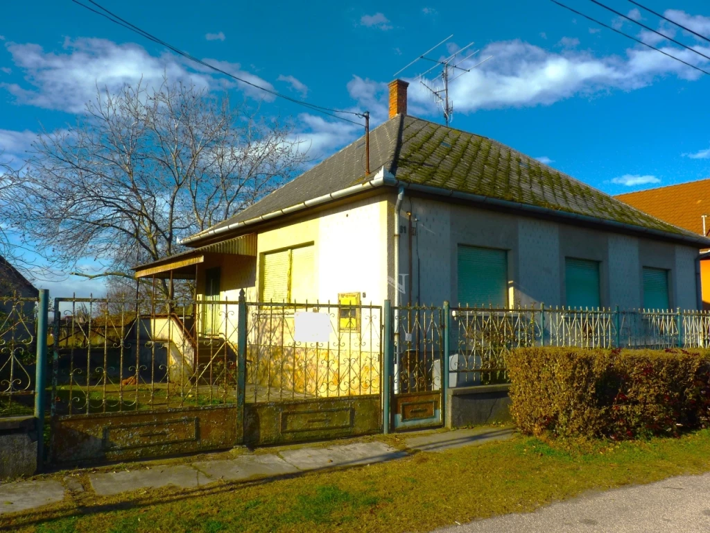 For sale house, Izsák, Széchenyi utca