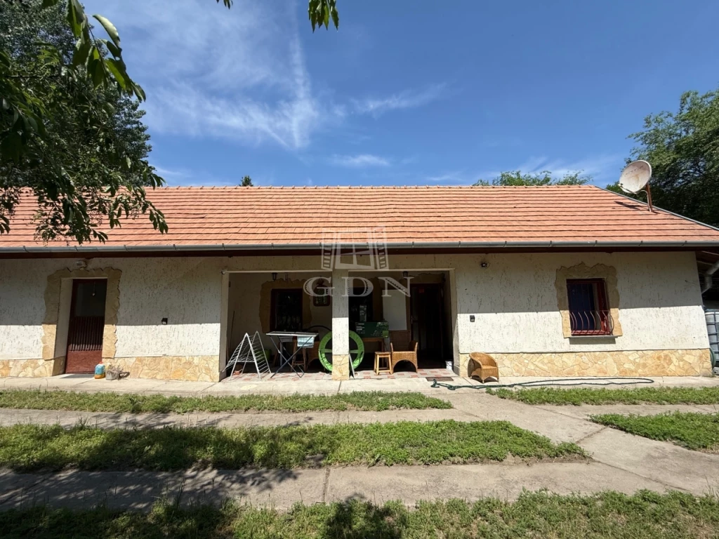 Eladó tanya, Lakitelek, Hungarikum Liget közelében