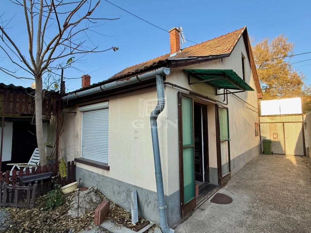 Eladó családi ház, Kecskemét, Serfőző utca környéke