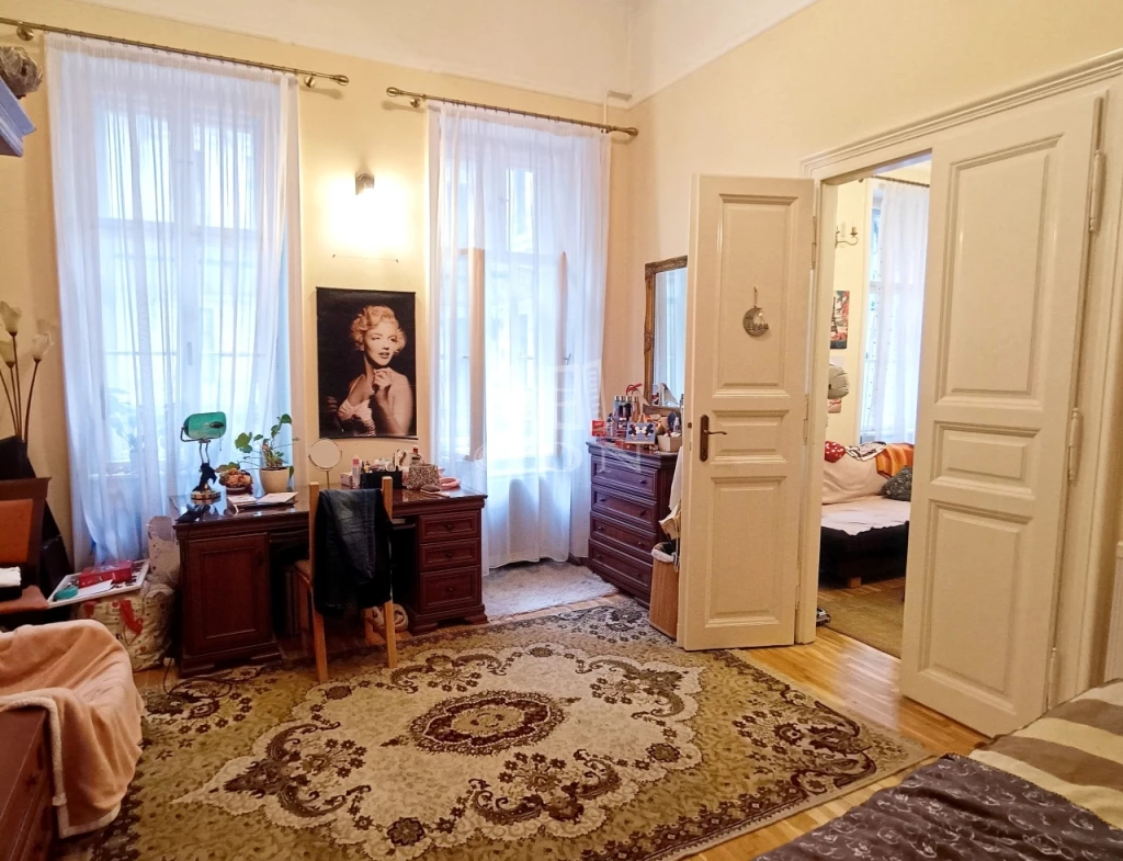 For sale brick flat, Budapest VII. kerület, Grand Royal Szálloda mellett