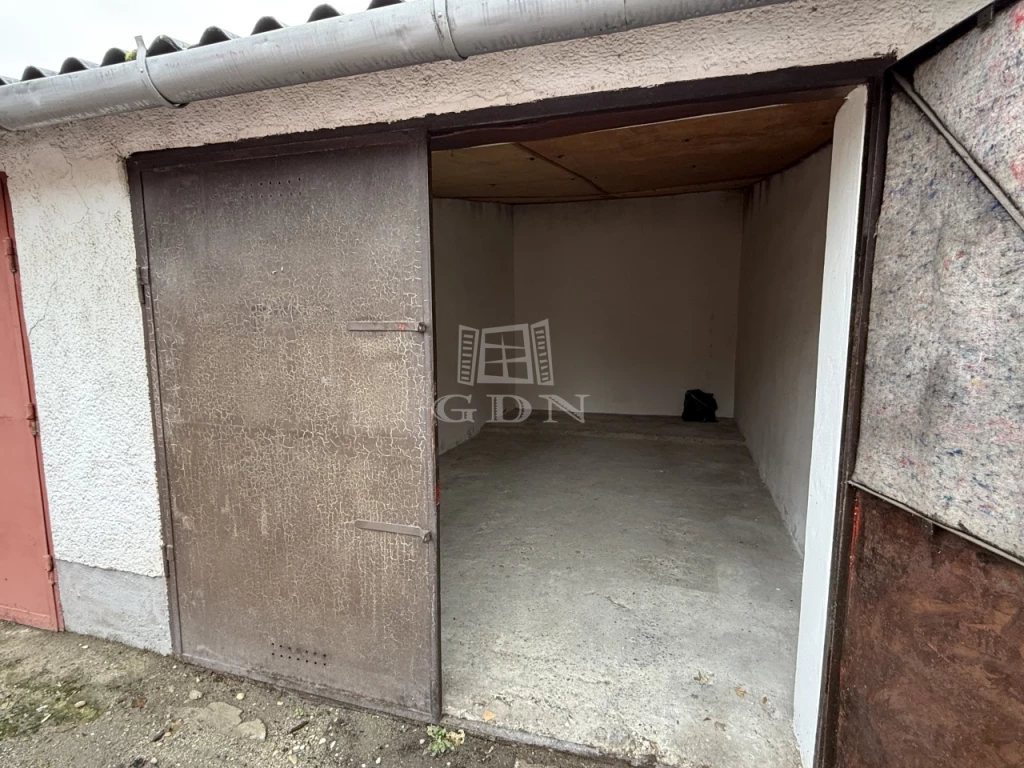 For sale detached garage, Kecskemét, Mária-város, Juhar utca