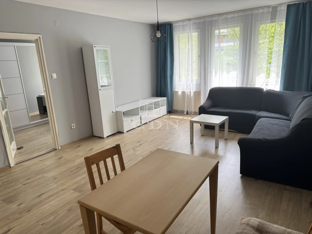 Kiadó téglalakás, Kecskemét, Füzes utca