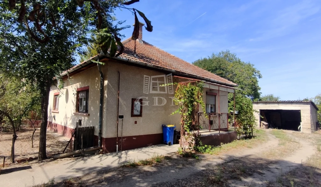 Eladó családi ház, Kecskemét, Fő út