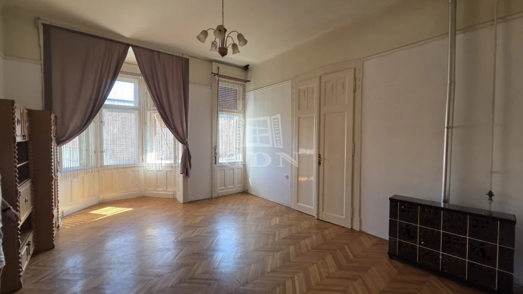 Eladó téglalakás, Szeged, Szeged Belváros, Kazinczy utca