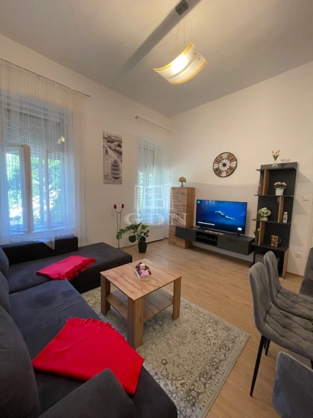 Kiadó téglalakás, Szeged, Szeged Belváros, Kálvin tér