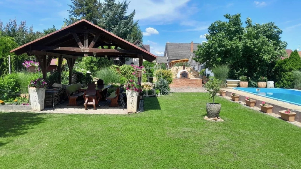 c3-1-name c2-1-name, Szeged, Szentmihály, Szeged-Szentmihály kedvelt részén