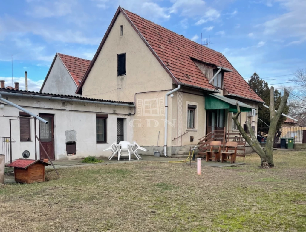 c3-1-name c2-1-name, Kistelek, Belváros, Tóalj utca