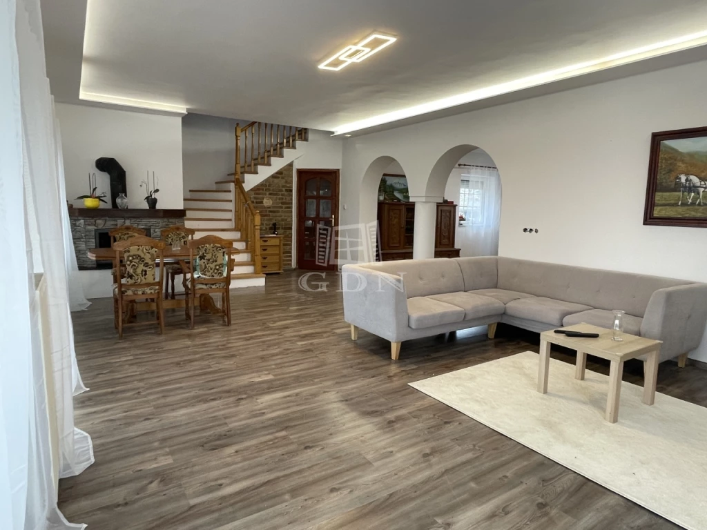 For sale house, Zsombó, Tágas családi ház Zsombón