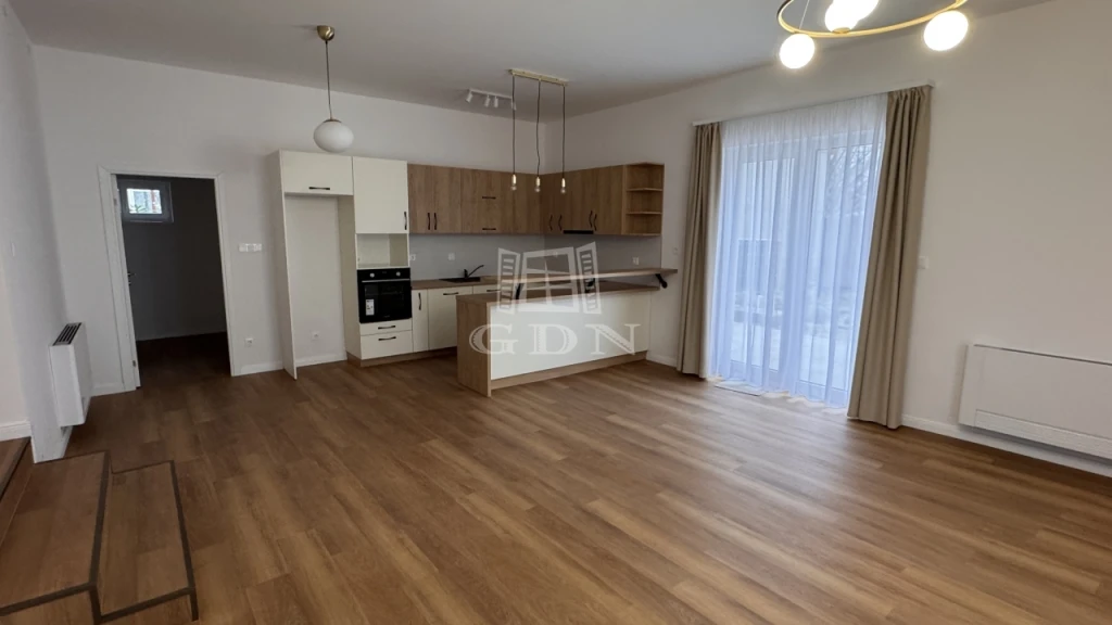 c3-1-name c2-1-name, Szeged, Tápé, Gyönyörű új családi ház Tápén