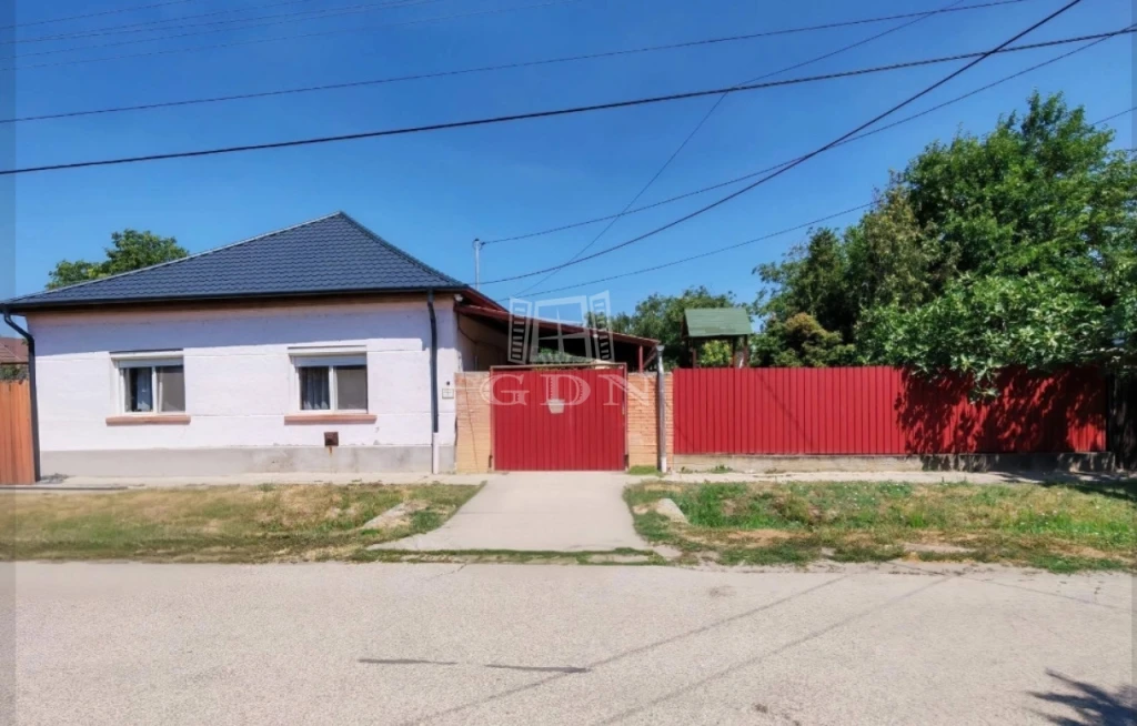 Eladó családi ház, Szeged, Kiskundorozsma, Dorozsma csendes részén