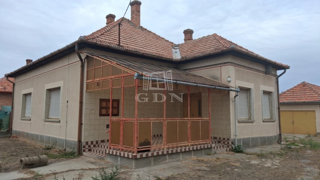 Eladó családi ház, Ópusztaszer, Ópusztaszeren eladó ház