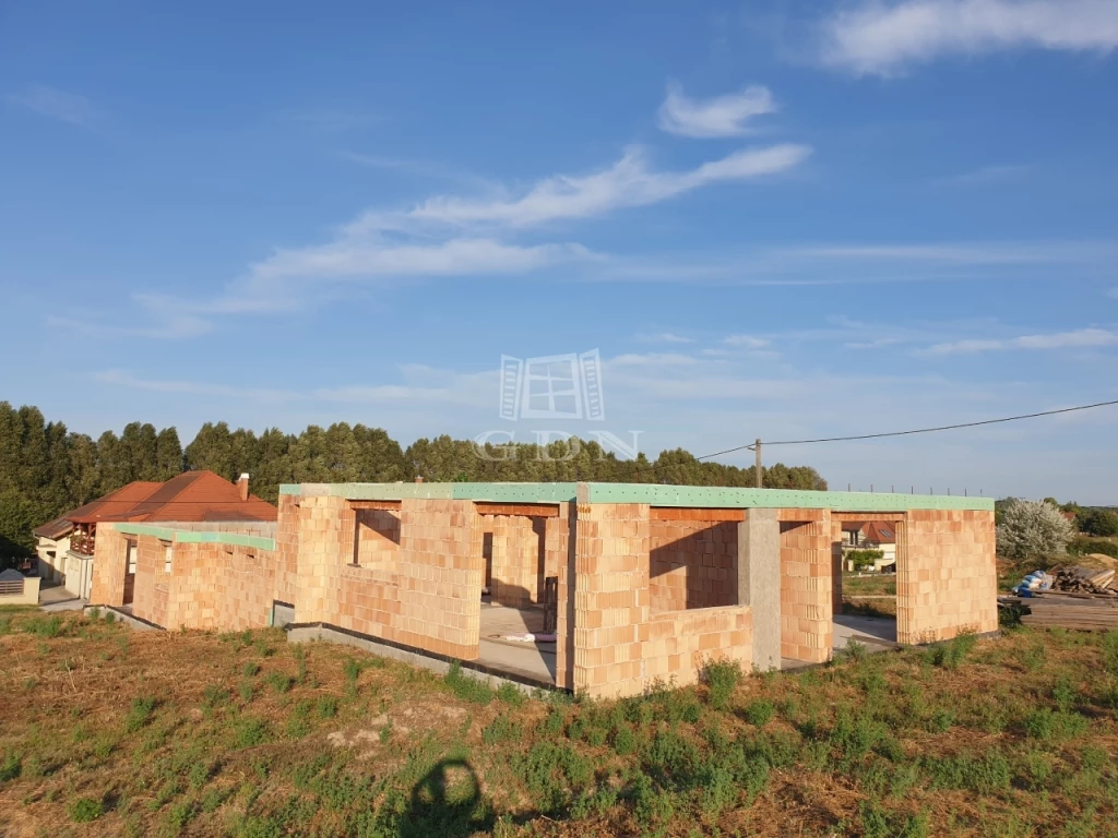 For sale building plot, Tordas, Gyúrói út