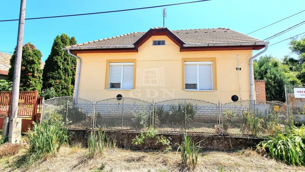 Eladó családi ház, Bernecebaráti, Bernecebaráti