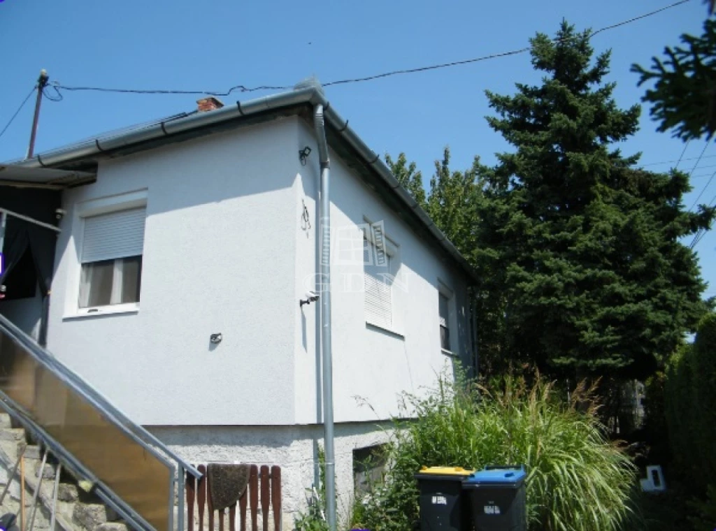 Eladó családi ház, Érd, Sasváros, Sasváros