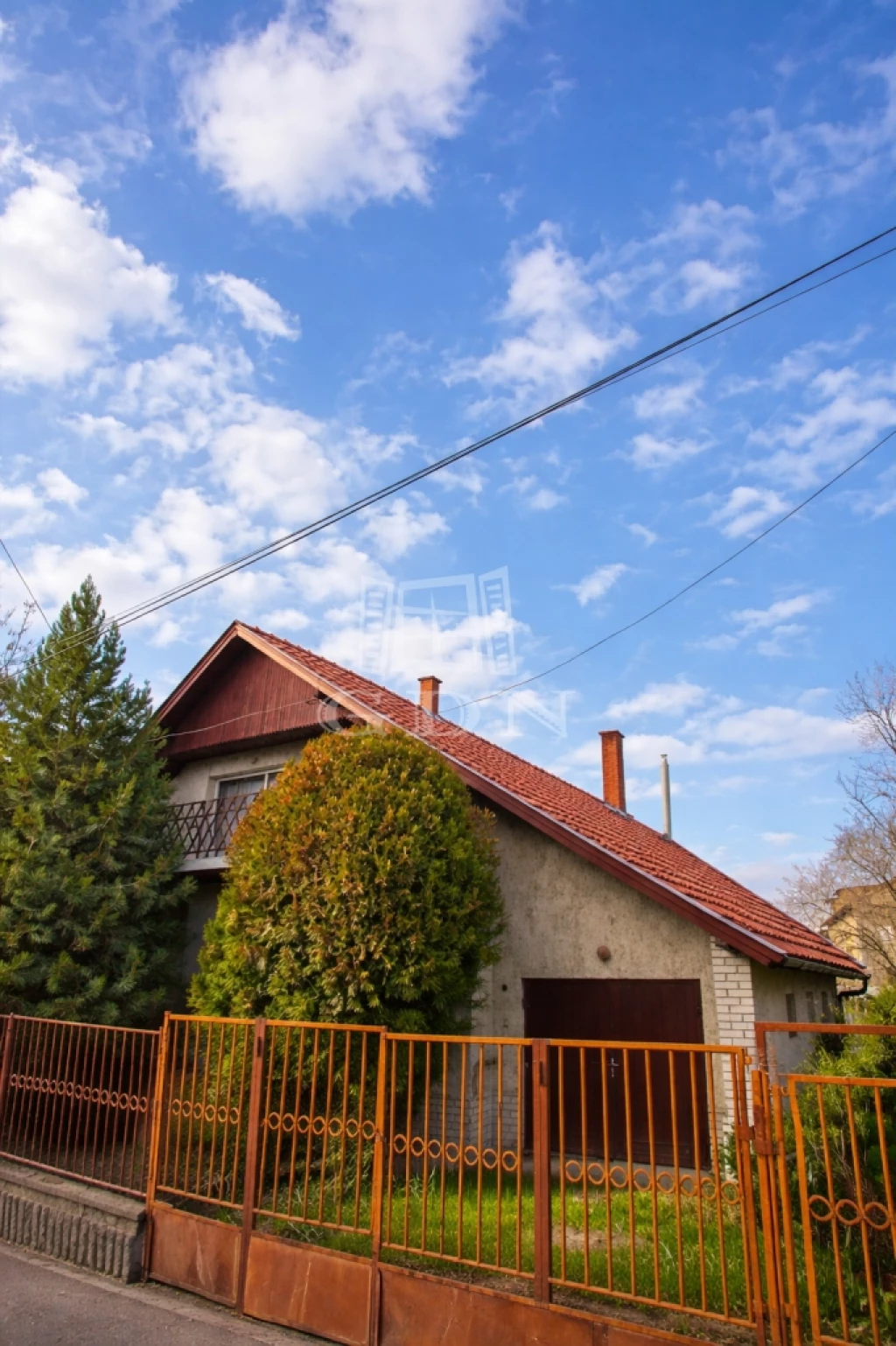 Eladó családi ház, Érd, Postástelep, Központ