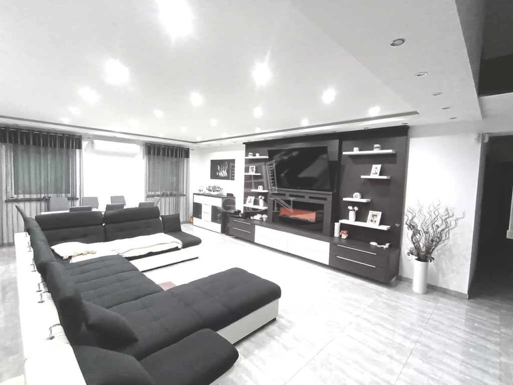 Eladó családi ház, Érd, Fenyves-Parkváros, Fenyves-parkváros