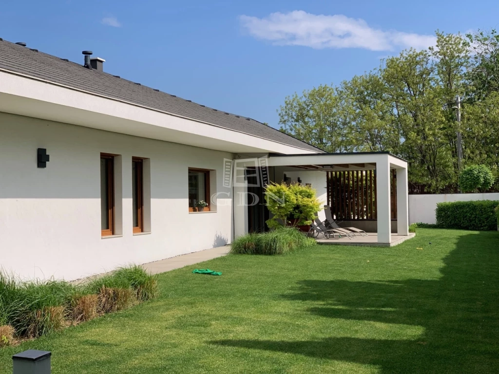 Eladó családi ház, Szigetszentmiklós, csend, presztízs, tudatosság