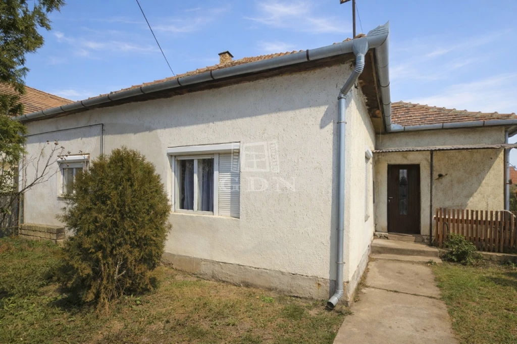 Eladó családi ház, Érd, Újtelep, ÉRD - Újtelep