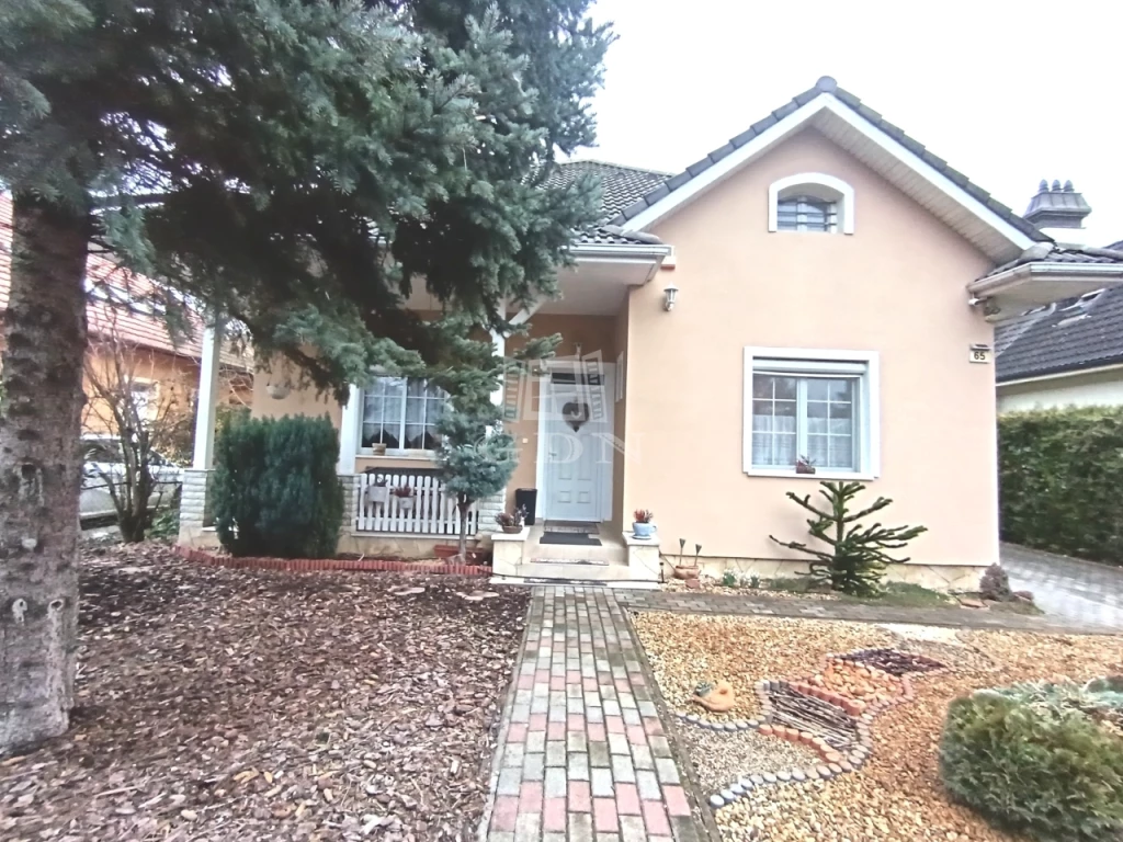 Eladó családi ház, Halásztelek, Újtelep, Malonyai utca