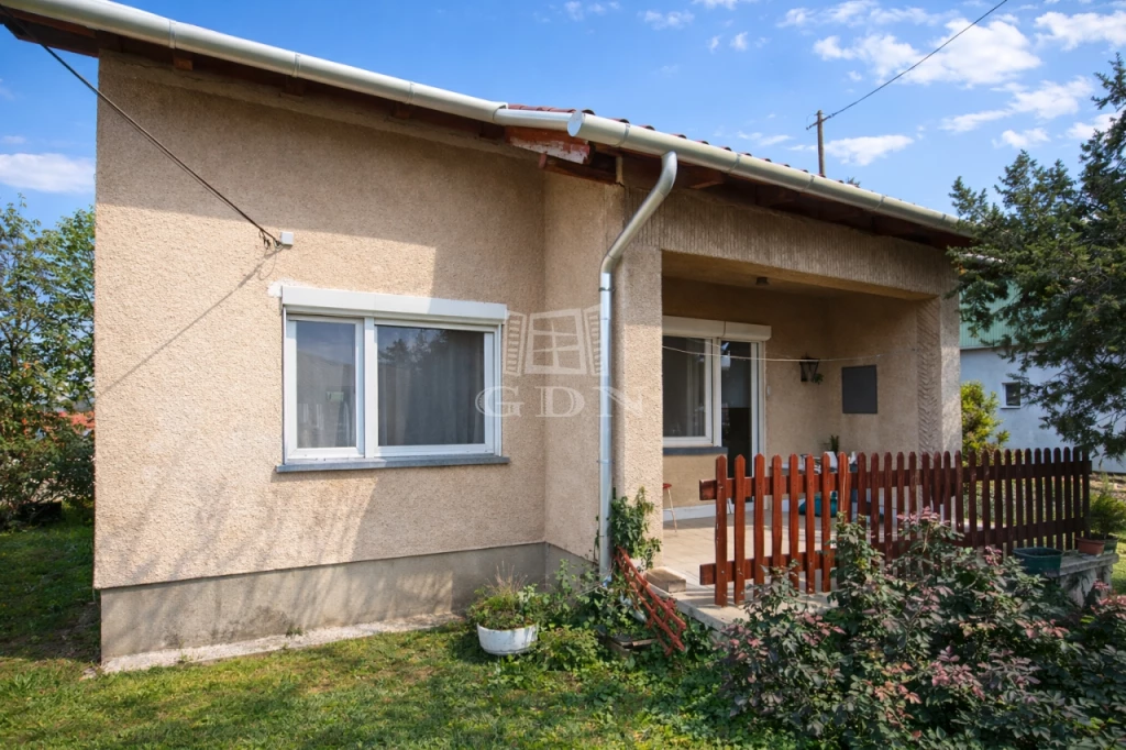 Eladó családi ház, Érd, Parkváros, Salgói utca