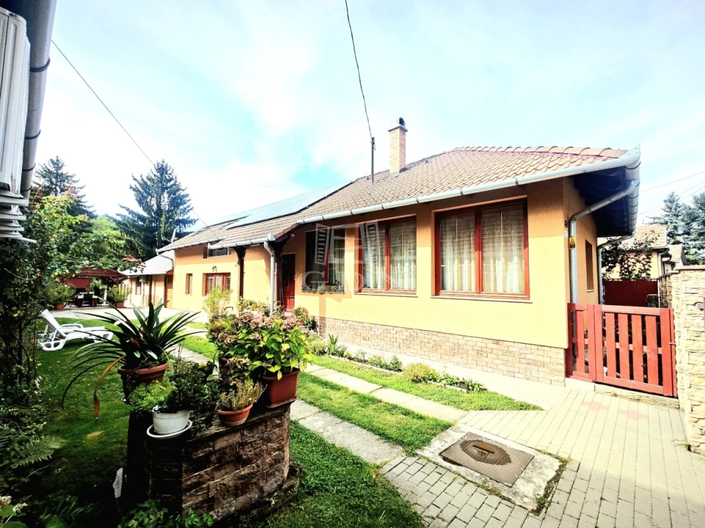 Eladó családi ház, Bernecebaráti, Bernecebaráti