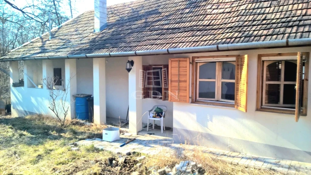 c3-1-name c2-1-name, Tésa, Tésa