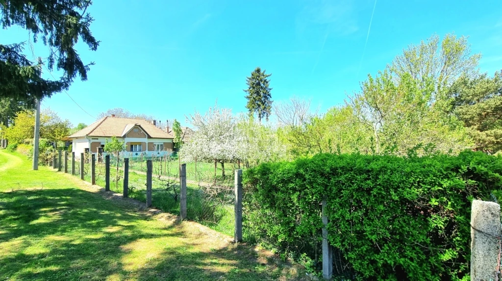 Eladó családi ház, Perőcsény, Perőcsény