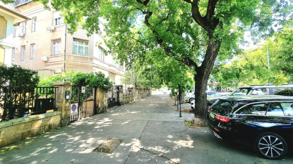Eladó téglalakás, Budapest XIV. kerület, Stefánia út