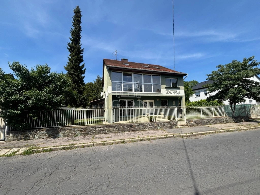 c3-1-name c2-1-name, Szombathely, Olad, Lajta utca